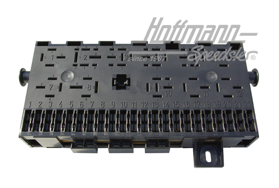 Boîte à fusibles (appareillage électrique central), 82-92 | 171 941 821 D | 190-4185