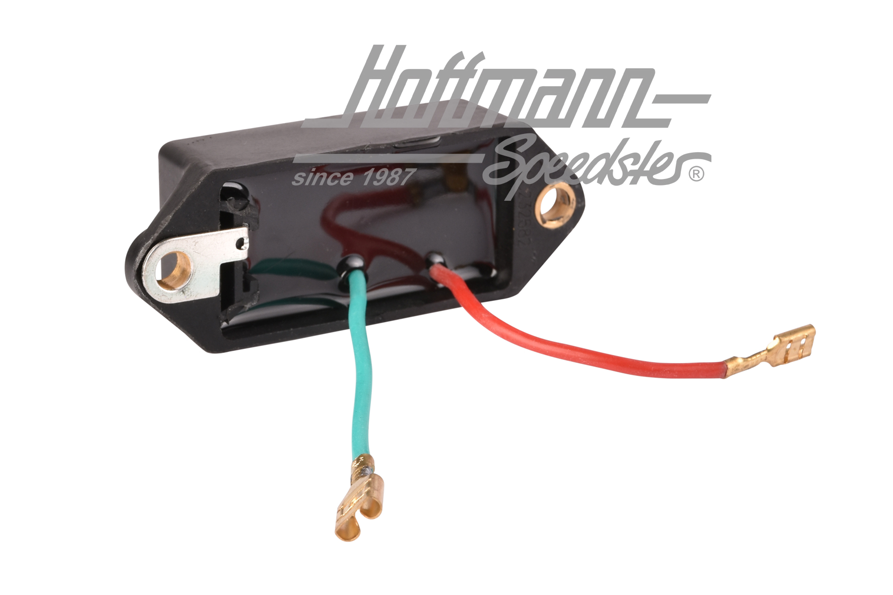 Régulateur de tension, courant triphasé (AL82)                                                      